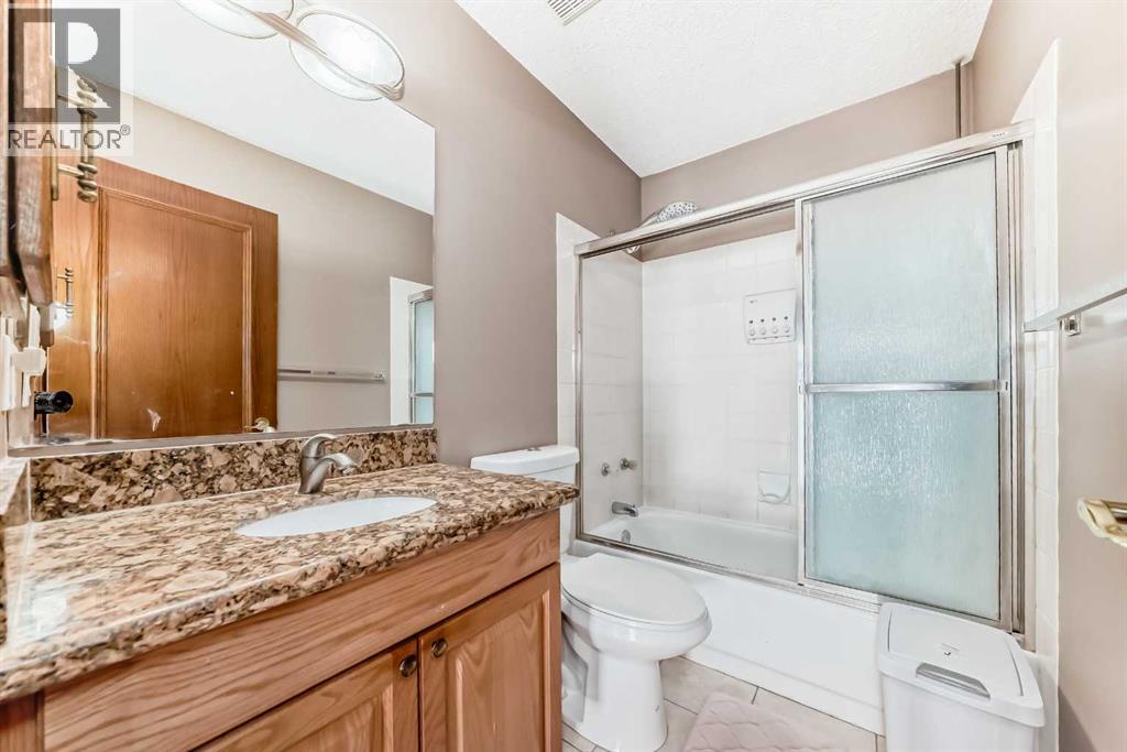 Single Family House for Sale in  Shawinigan Drive SW Shawnessy Calgary 