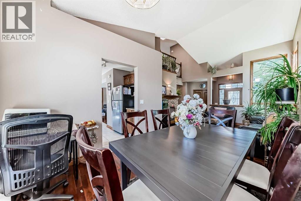 Single Family House for Sale in  Shawinigan Drive SW Shawnessy Calgary 