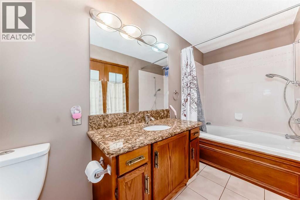 Single Family House for Sale in  Shawinigan Drive SW Shawnessy Calgary 