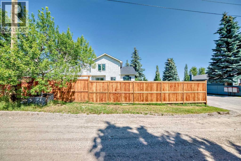 Single Family House for Sale in  Shawinigan Drive SW Shawnessy Calgary 