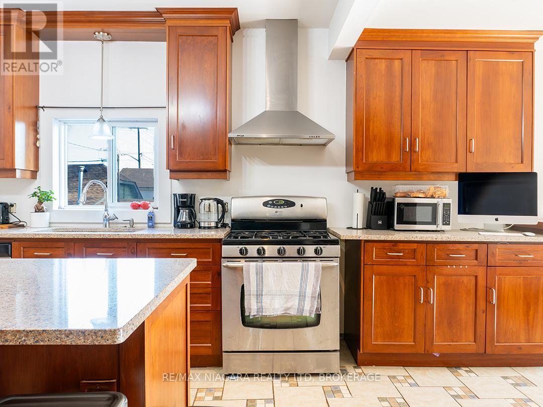 Photo 42 of 164 Mellanby Avenue, Port Colborne ON