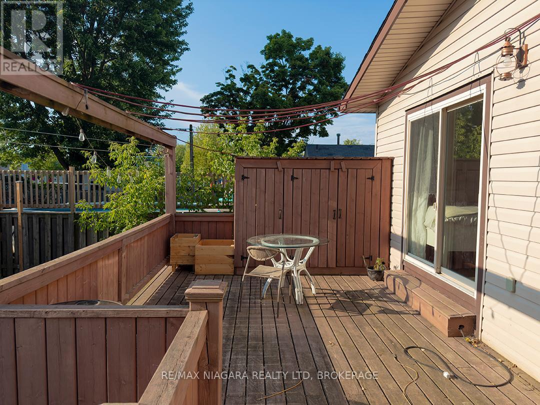Photo 4 of 164 Mellanby Avenue, Port Colborne ON