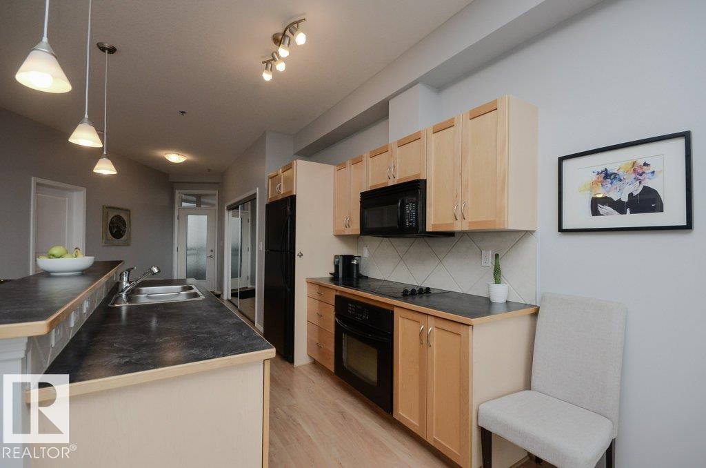 Photo 17 of 410 4835 104 A St Nw, Edmonton AB