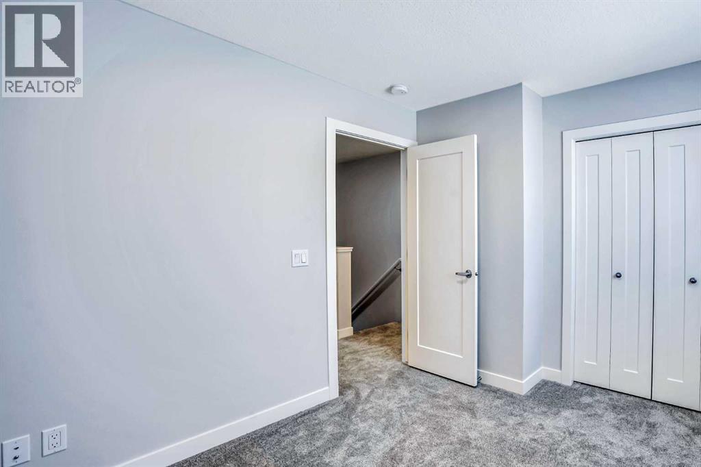 Single Family House for Sale in  Tuscany Summit Square NW Tuscany Calgary 