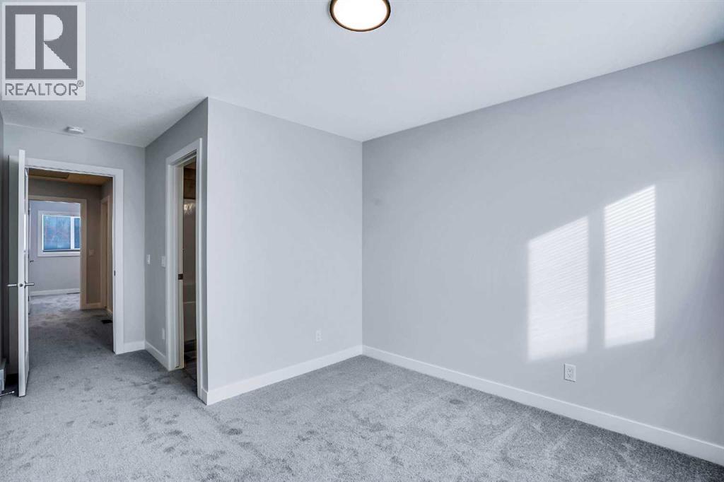 Single Family House for Sale in  Tuscany Summit Square NW Tuscany Calgary 