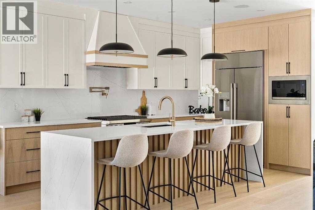 Photo 5 of 726 25 Avenue Nw, Calgary AB