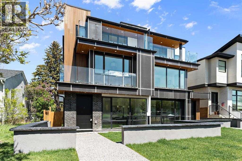 Photo 1 of 726 25 Avenue Nw, Calgary AB