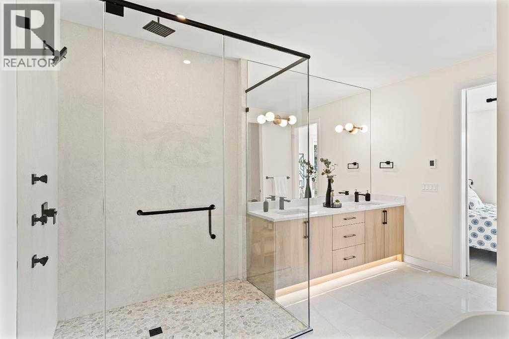 Photo 23 of 726 25 Avenue Nw, Calgary AB