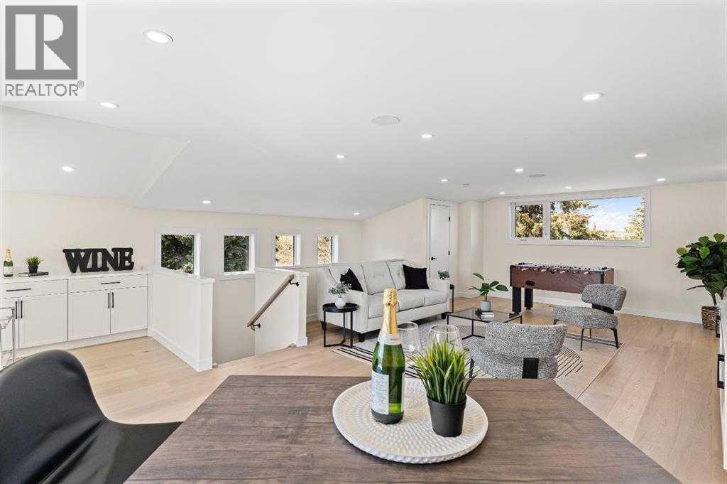 Photo 10 of 726 25 Avenue Nw, Calgary AB
