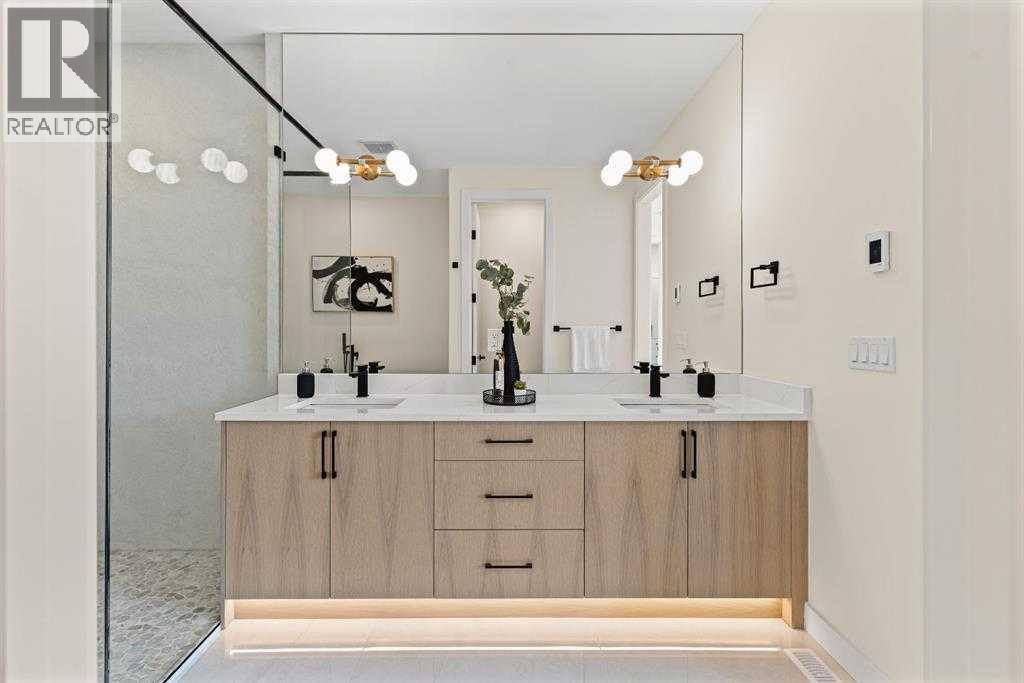 Photo 7 of 726 25 Avenue Nw, Calgary AB
