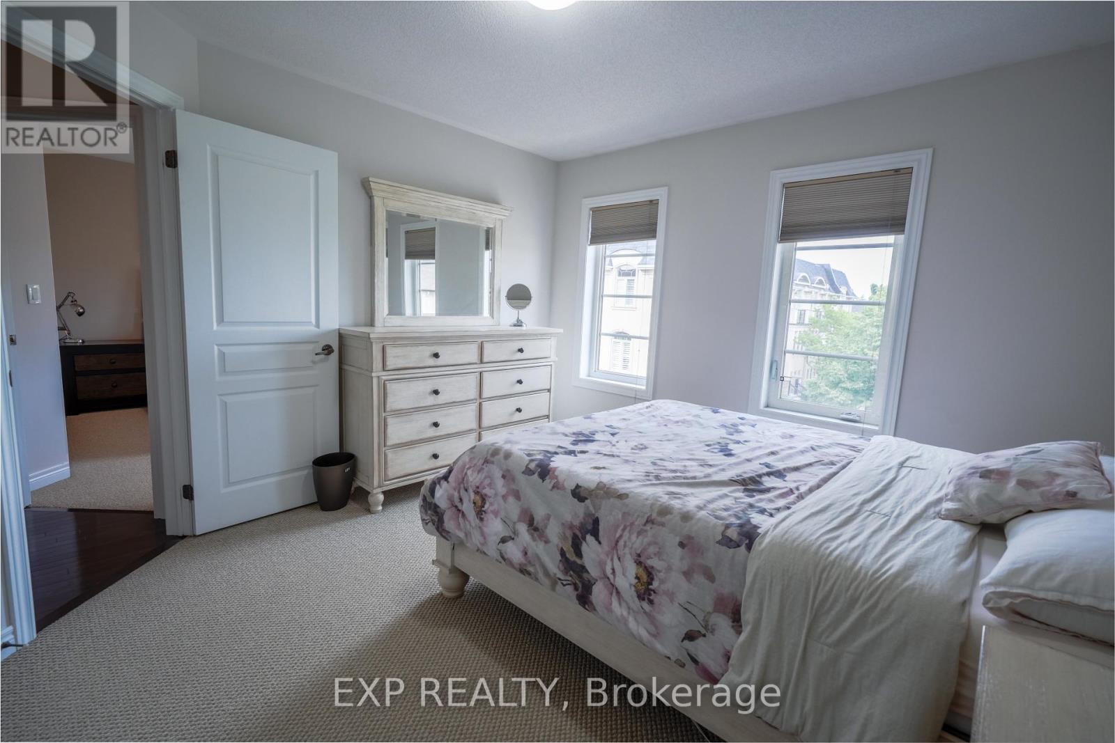 Photo 16 of 22 4135 Shipp Drive, Mississauga ON