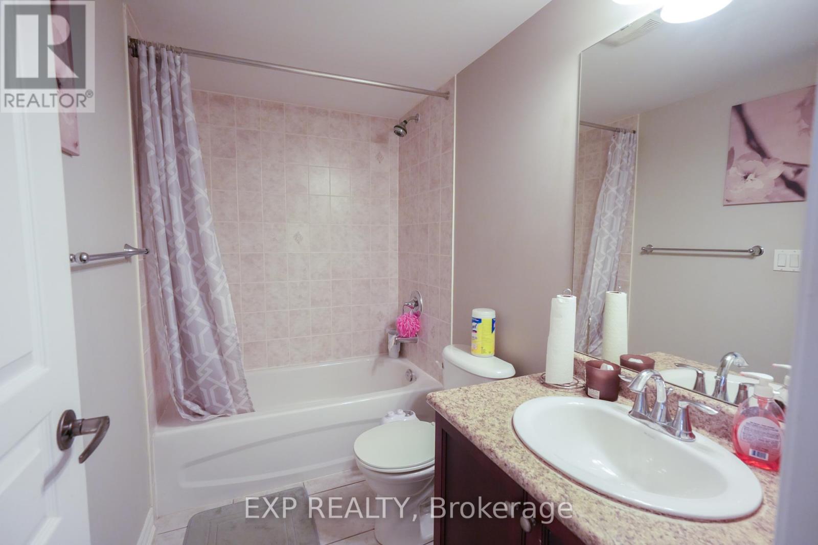 Photo 20 of 22 4135 Shipp Drive, Mississauga ON