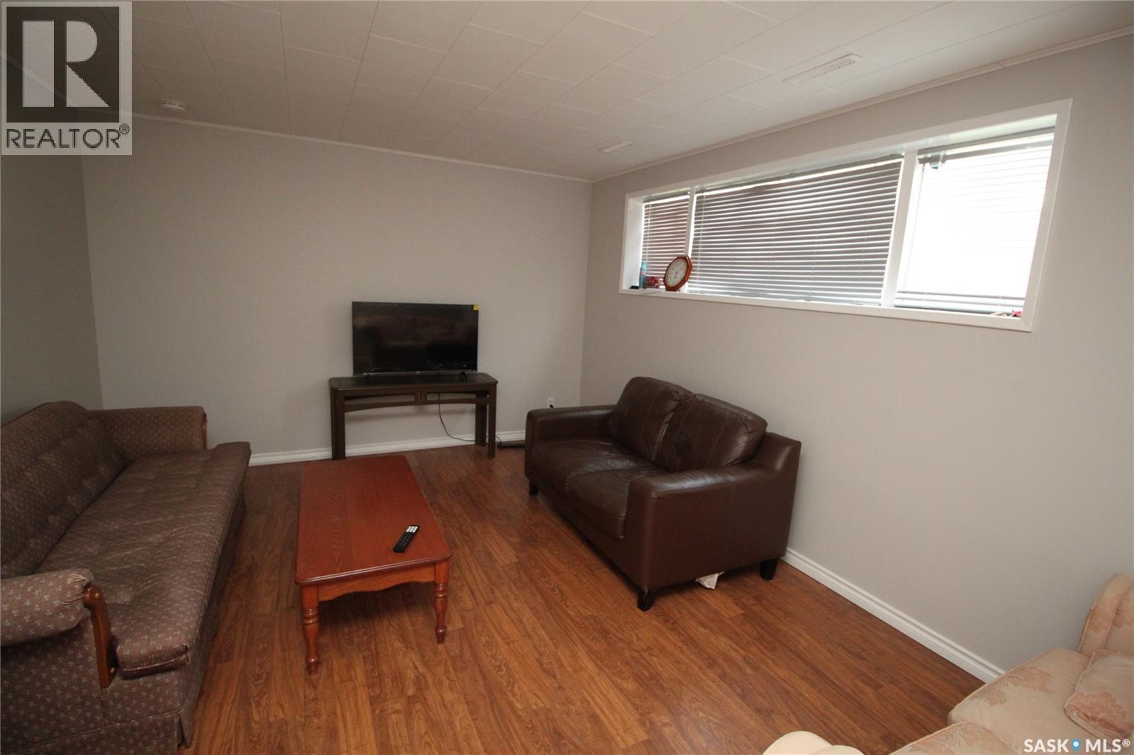 Photo 17 of 1814 Arlington Avenue, Saskatoon SK