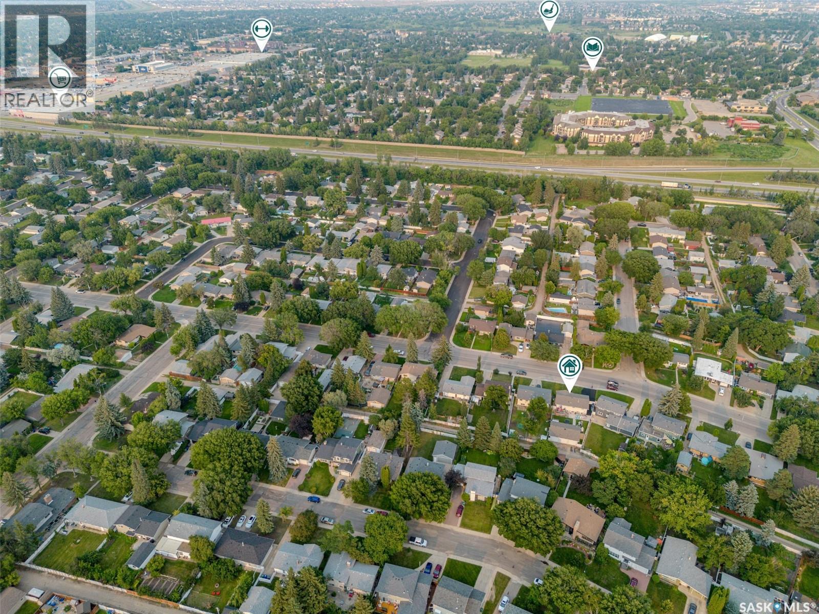 Photo 5 of 1814 Arlington Avenue, Saskatoon SK