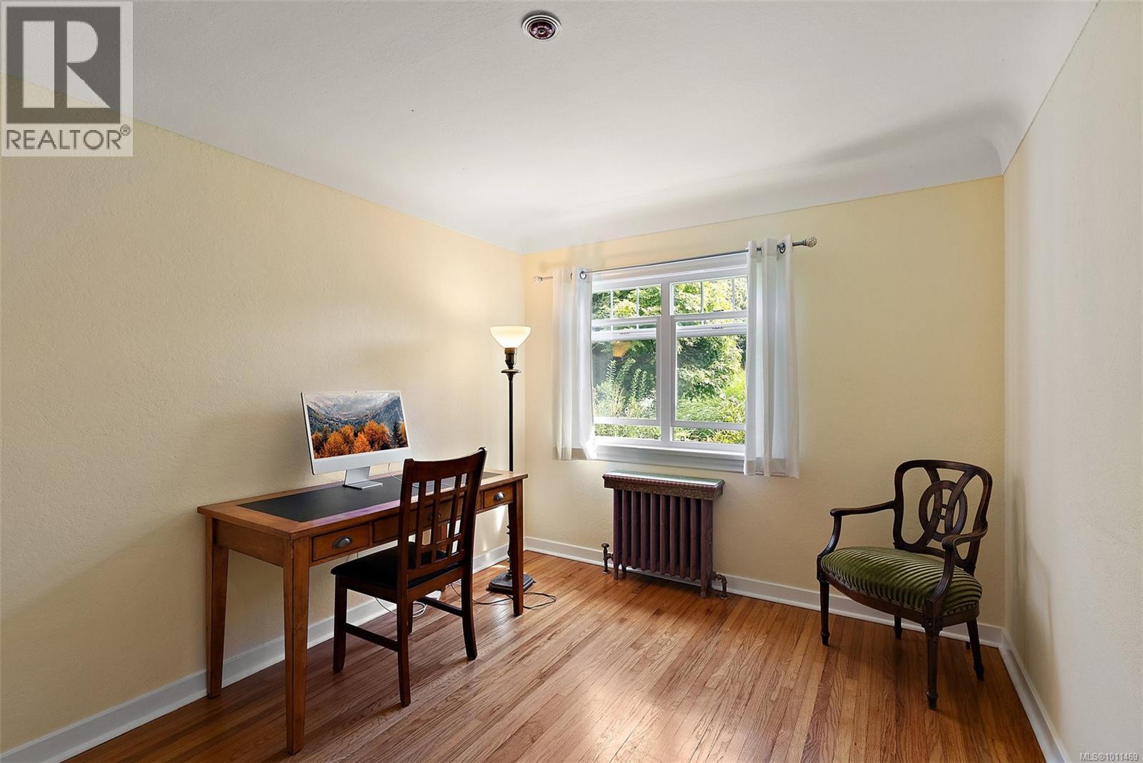 Photo 15 of 2510 Epworth St, Oak Bay BC