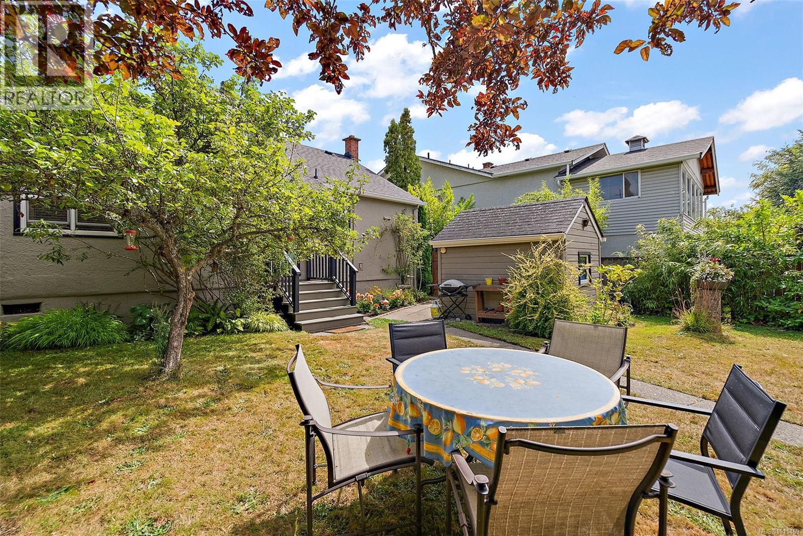 Photo 22 of 2510 Epworth St, Oak Bay BC