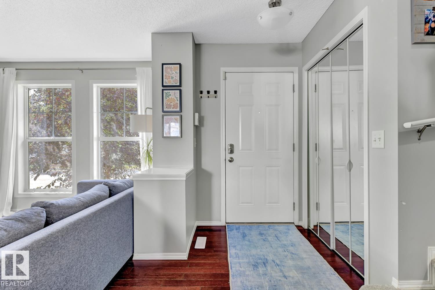 Photo 3 of 6036 South Terwillegar Bv Nw, Edmonton AB