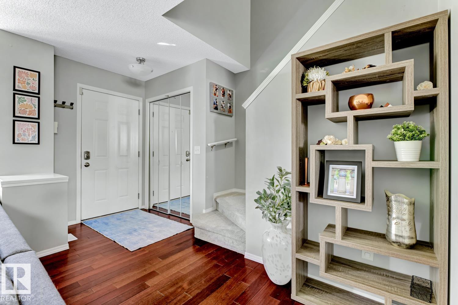 Photo 8 of 6036 South Terwillegar Bv Nw, Edmonton AB