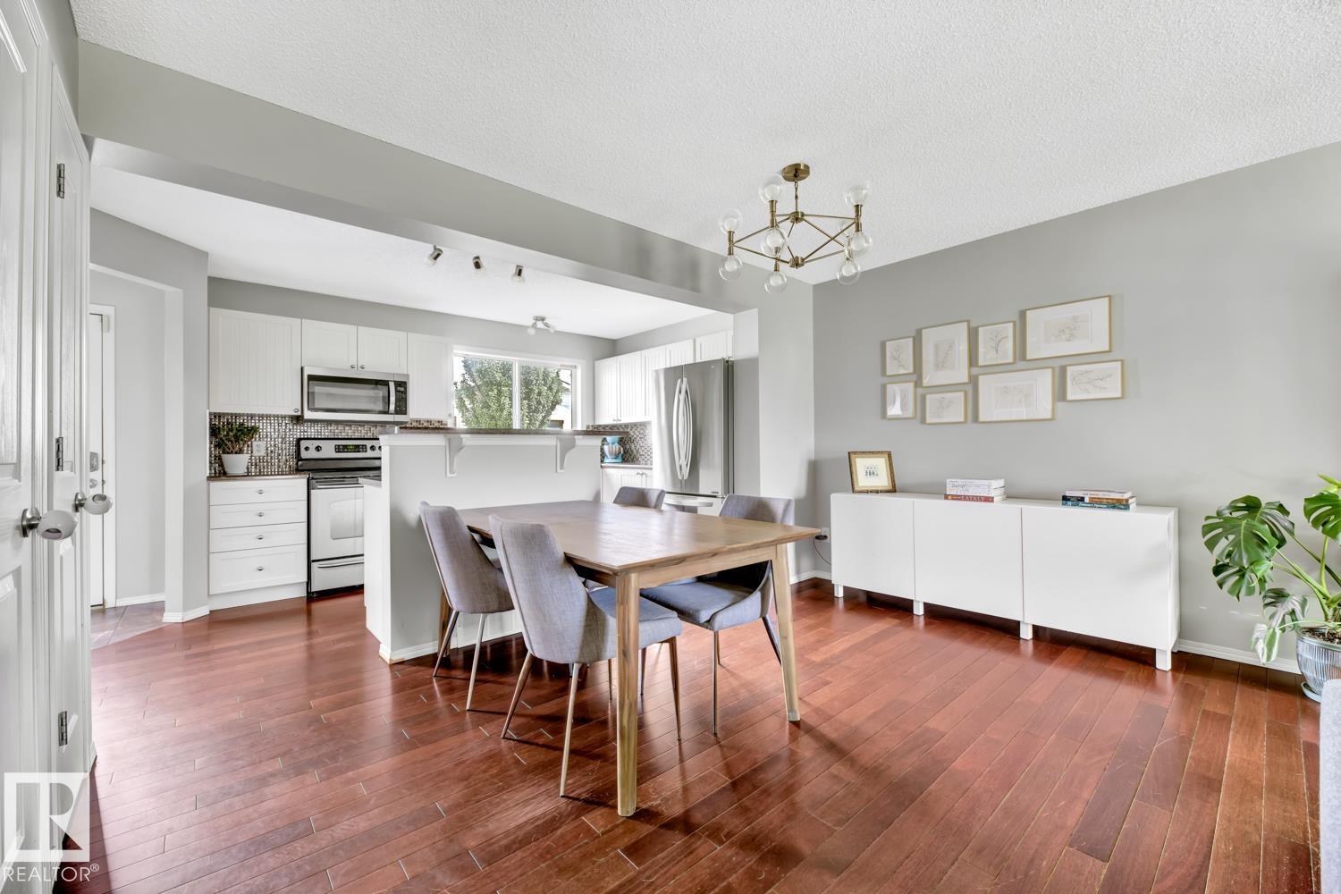 Photo 9 of 6036 South Terwillegar Bv Nw, Edmonton AB