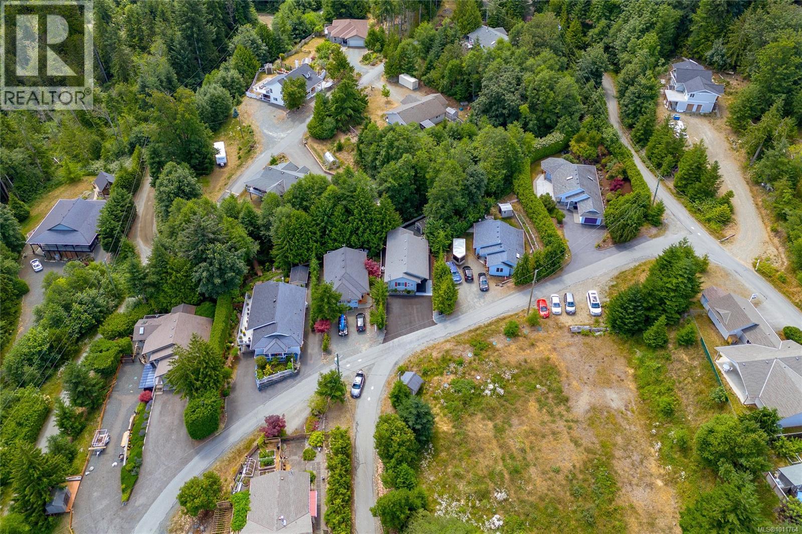Photo 58 of 1688 Lailahs Loop, Qualicum Beach BC