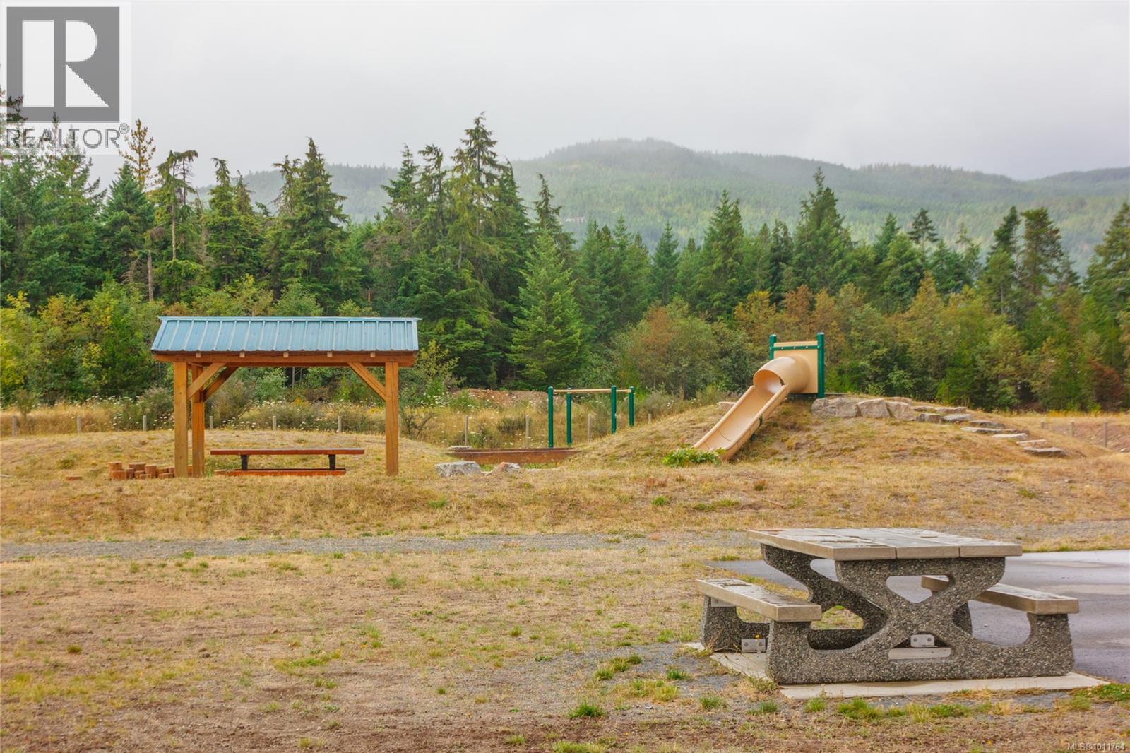 Photo 53 of 1688 Lailahs Loop, Qualicum Beach BC