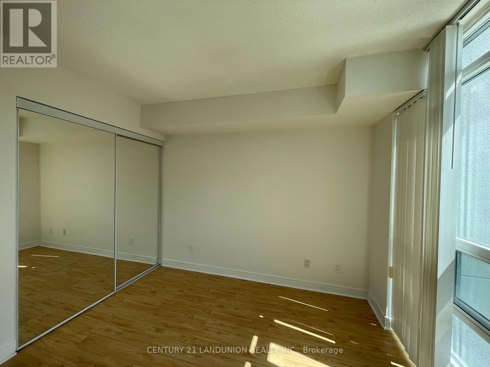 Photo 9 of 2115 35 Bales Avenue, Toronto ON