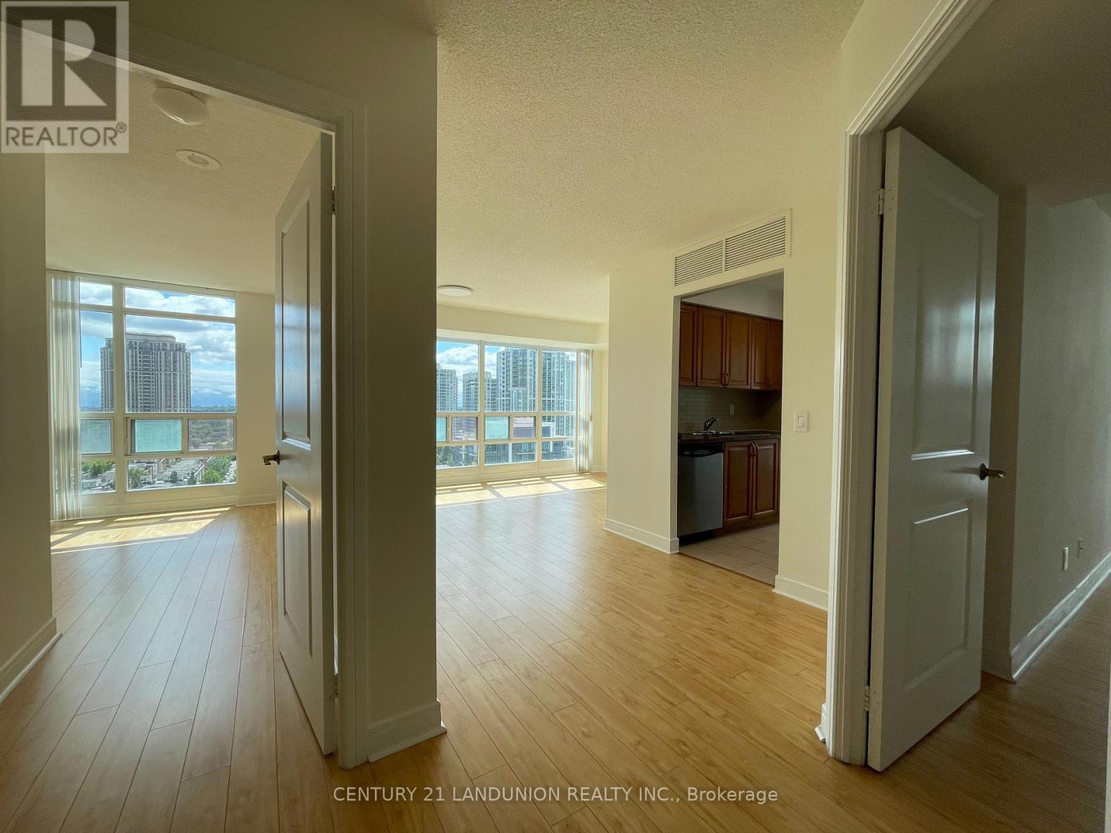 Photo 6 of 2115 35 Bales Avenue, Toronto ON