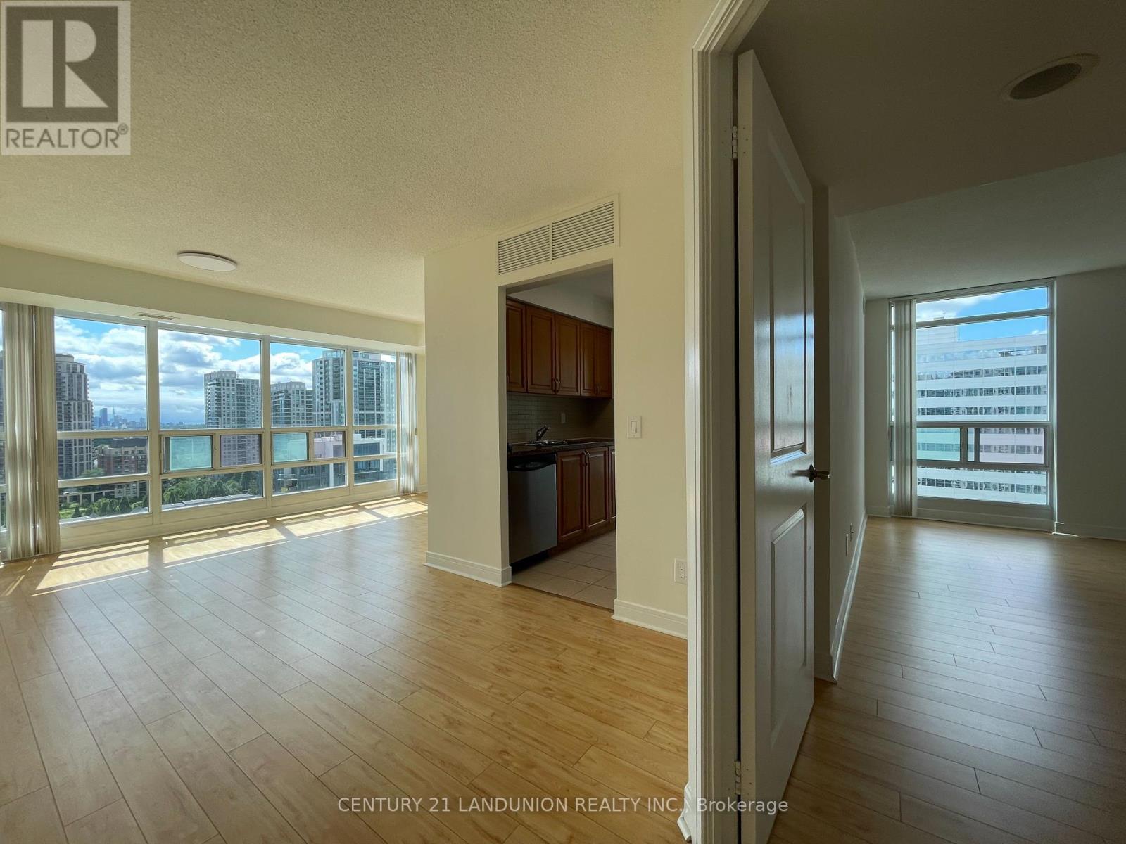 Photo 7 of 2115 35 Bales Avenue, Toronto ON
