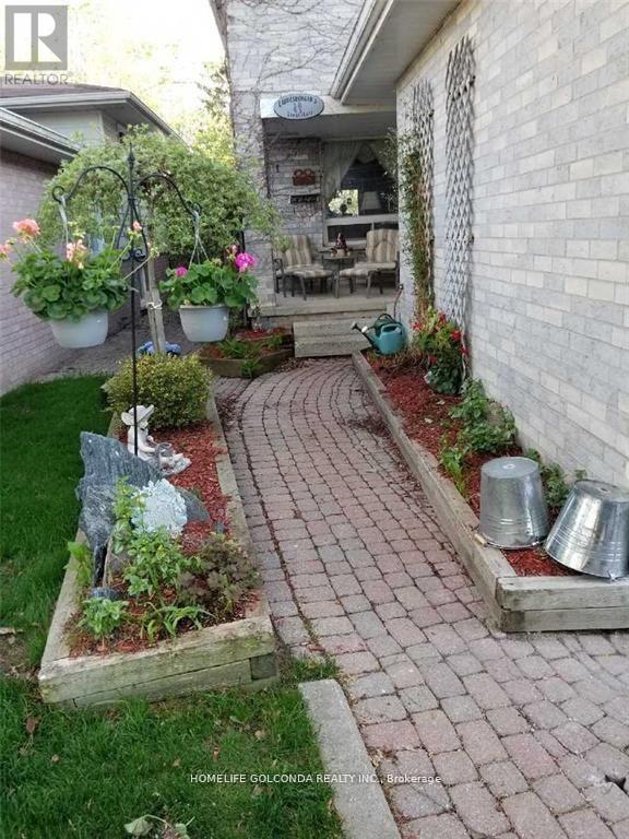 Photo 47 of 129 Kerr Boulevard, New Tecumseth ON