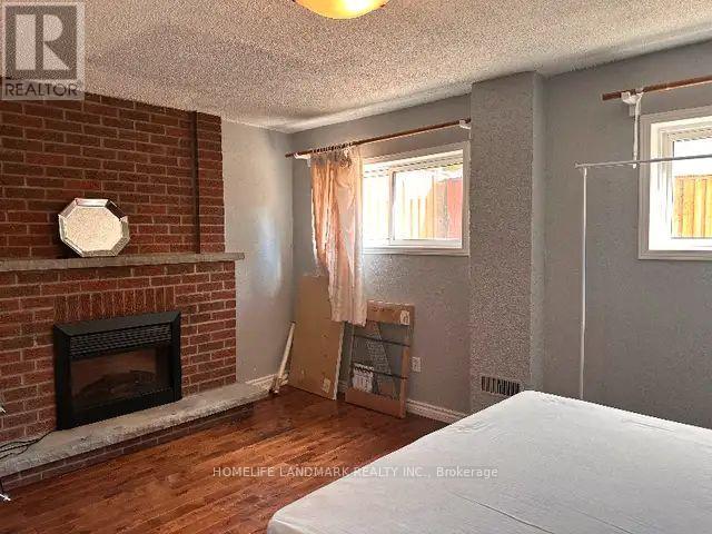 Photo 6 of 940 Hampstead Court, Mississauga ON
