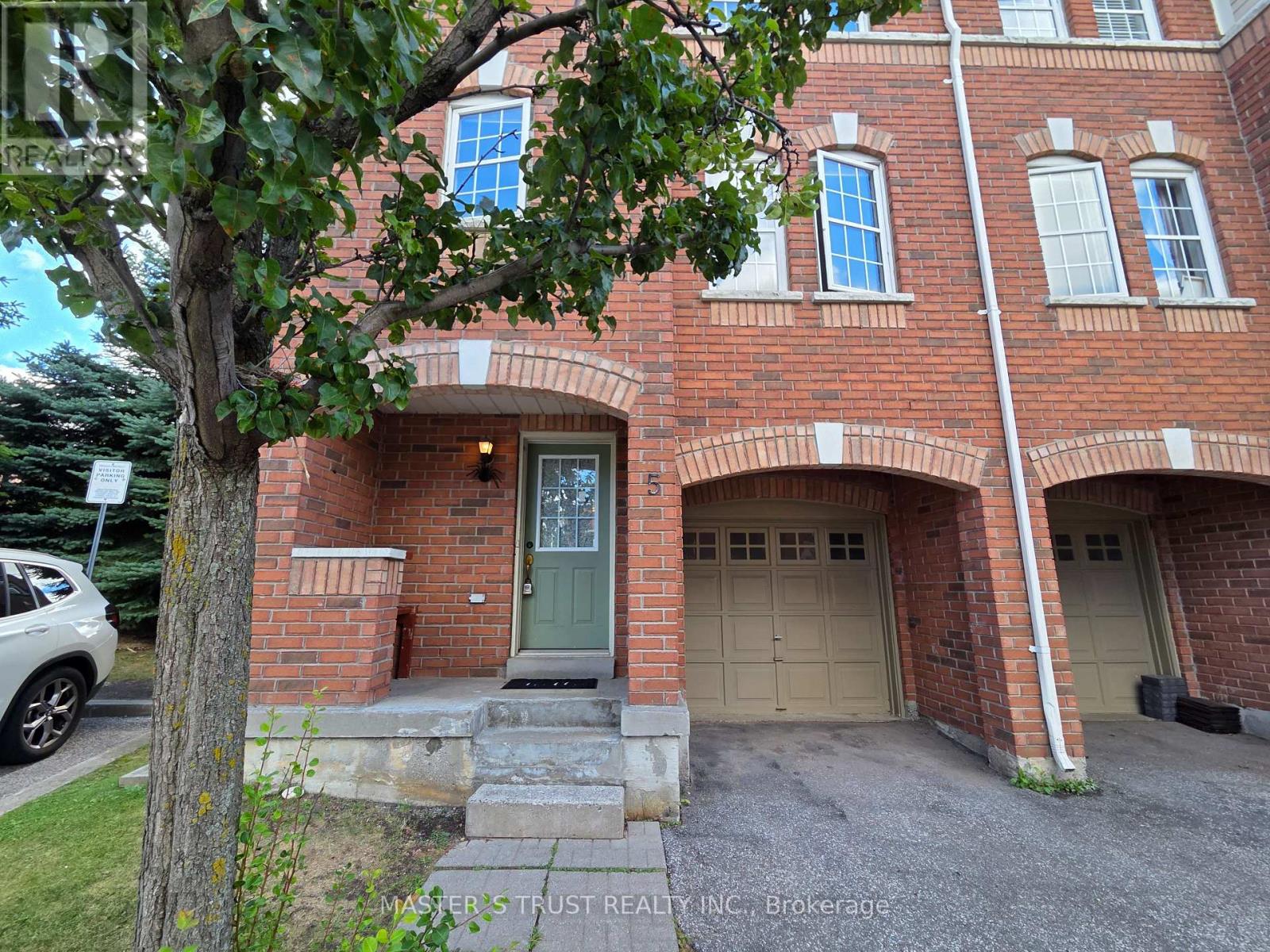 Photo 1 of 5 Nakina Way, Markham ON