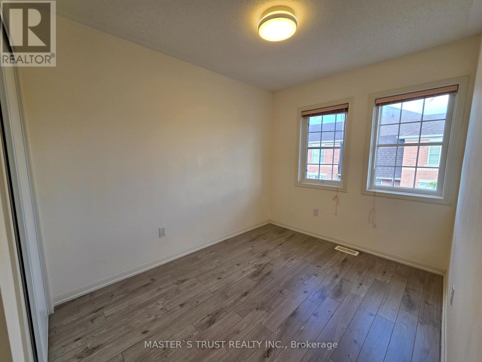 Photo 12 of 5 Nakina Way, Markham ON