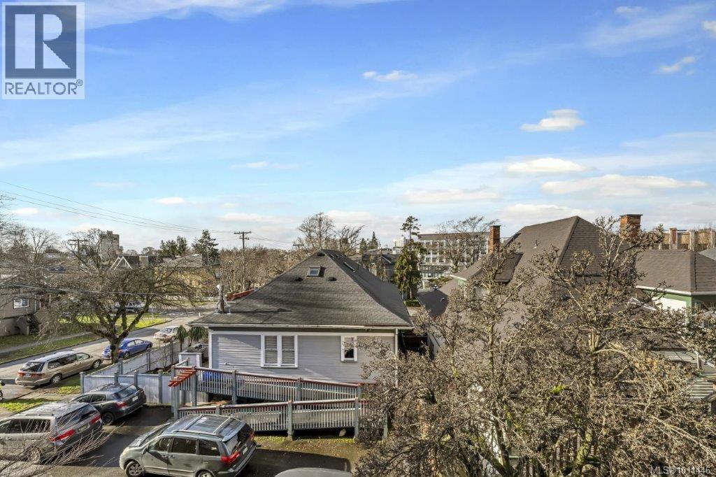 303 640 Michigan Street, Victoria