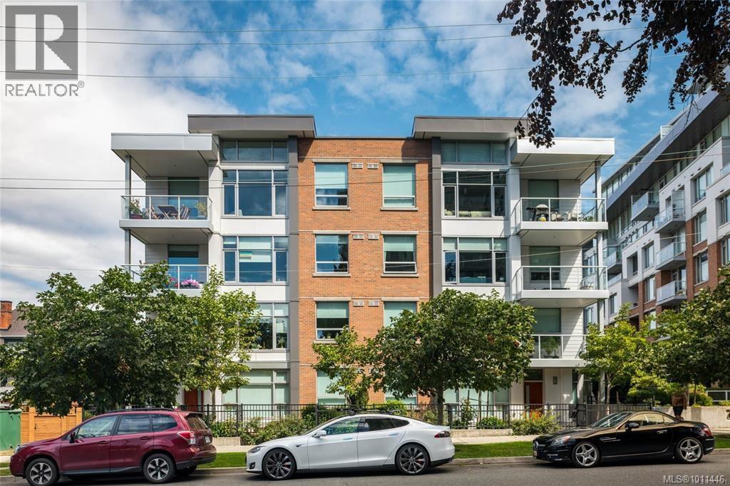 303 640 Michigan Street, Victoria