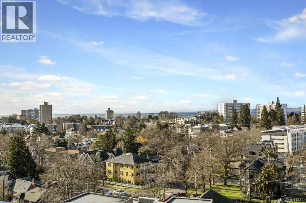 303 640 Michigan Street, Victoria