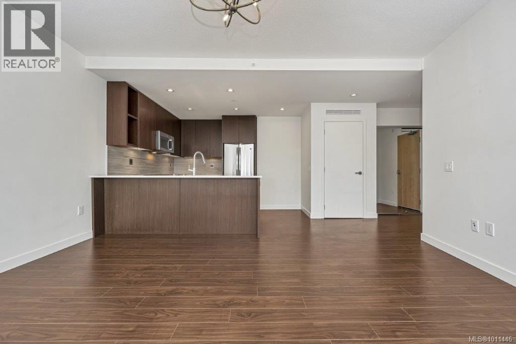 303 640 Michigan Street, Victoria