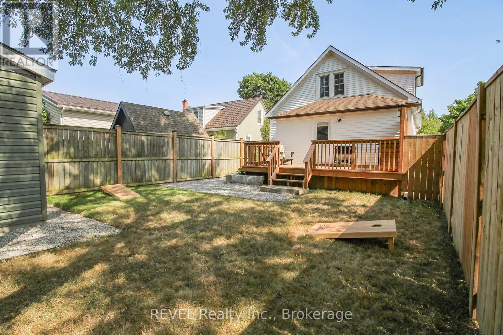 Photo 20 of 44 St George Street, Welland ON