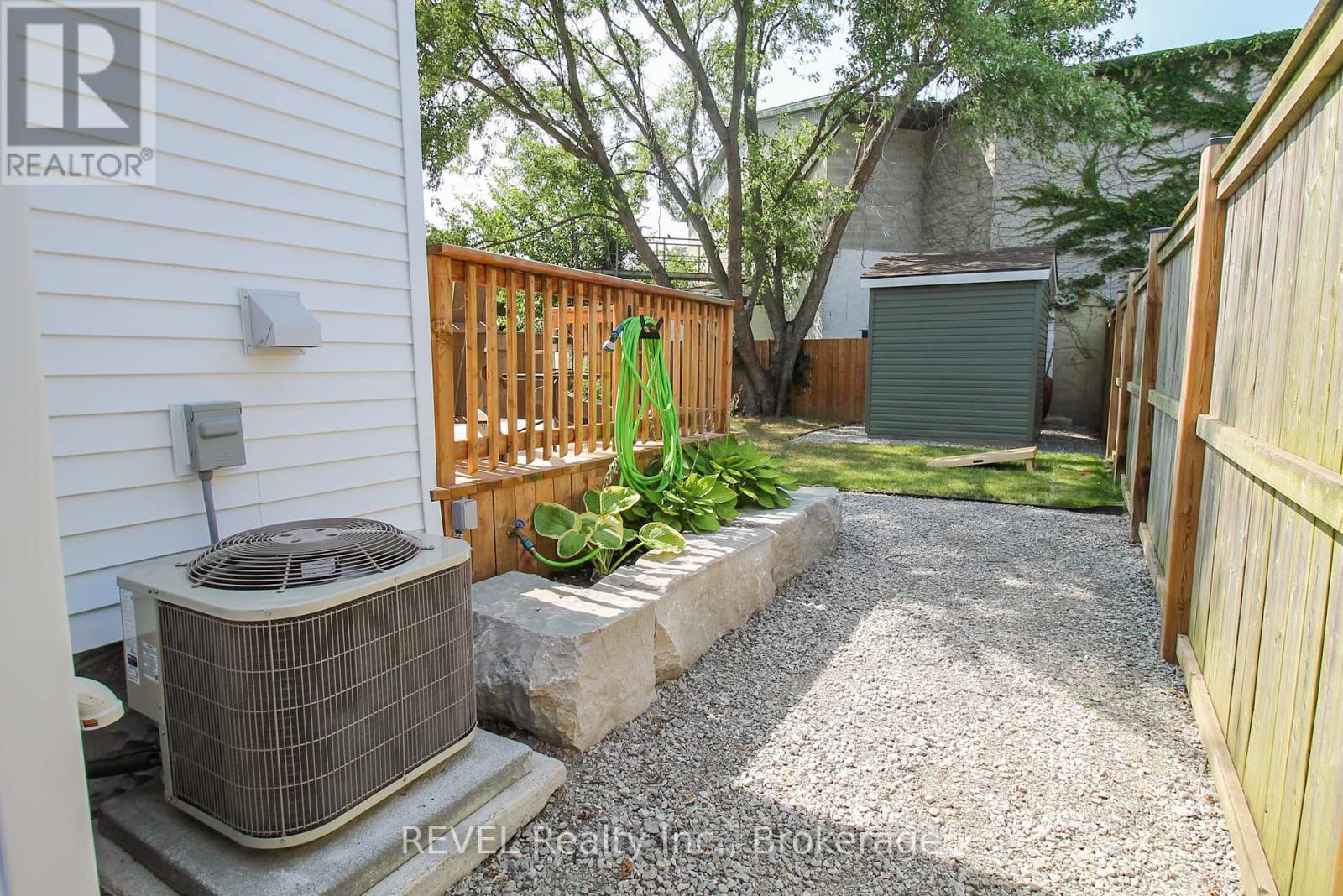 Photo 27 of 44 St George Street, Welland ON