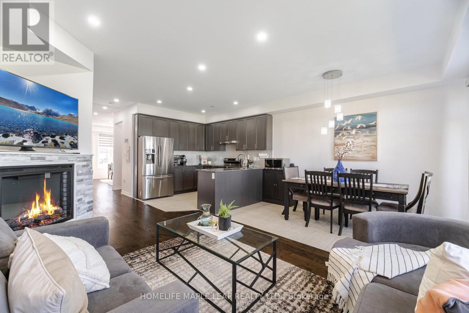 Photo 16 of 30 Agava Street, Brampton ON