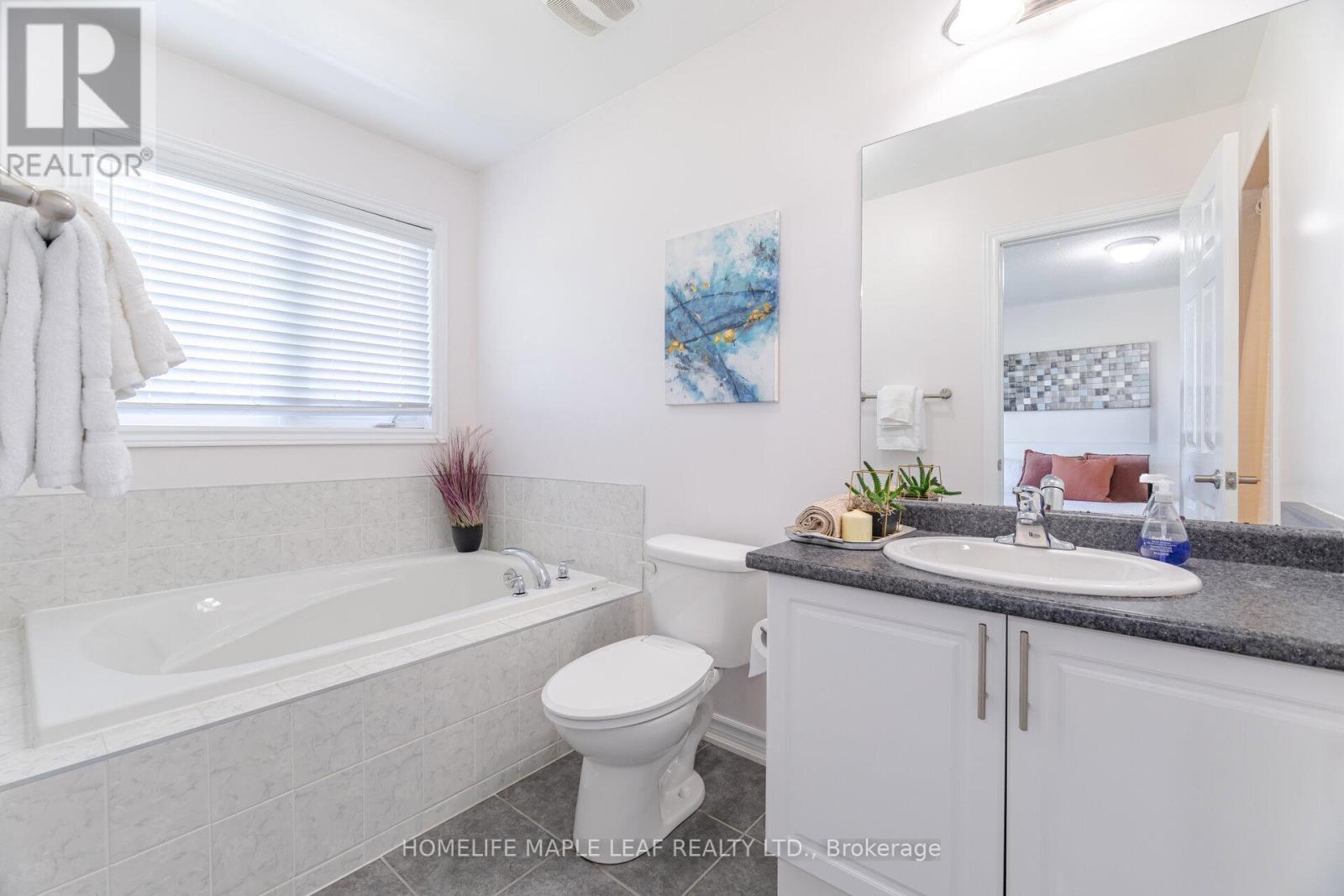 Photo 27 of 30 Agava Street, Brampton ON