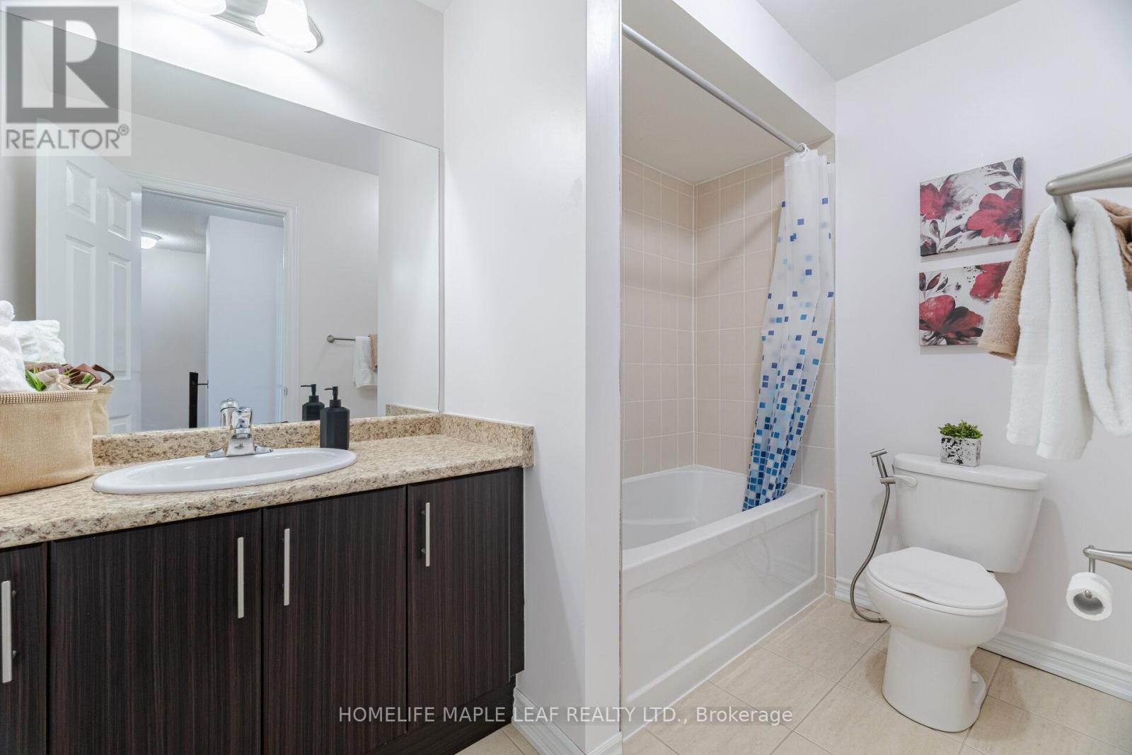 Photo 33 of 30 Agava Street, Brampton ON