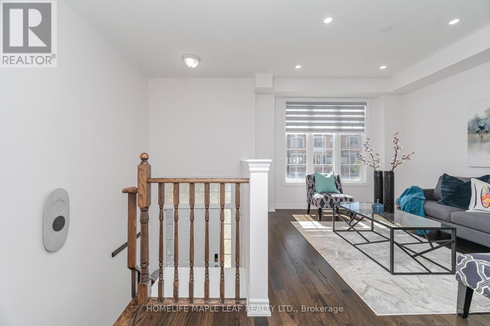 Photo 4 of 30 Agava Street, Brampton ON
