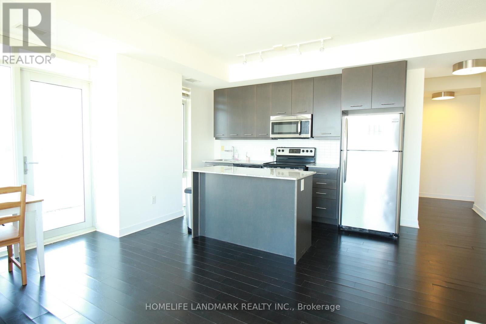 Photo 8 of 2202 360 Square One Drive, Mississauga ON