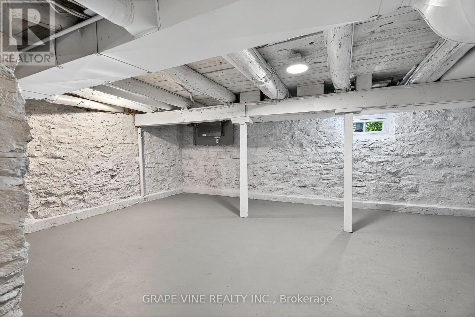 Photo 20 of 814 Laurier Street, Clarencerockland ON