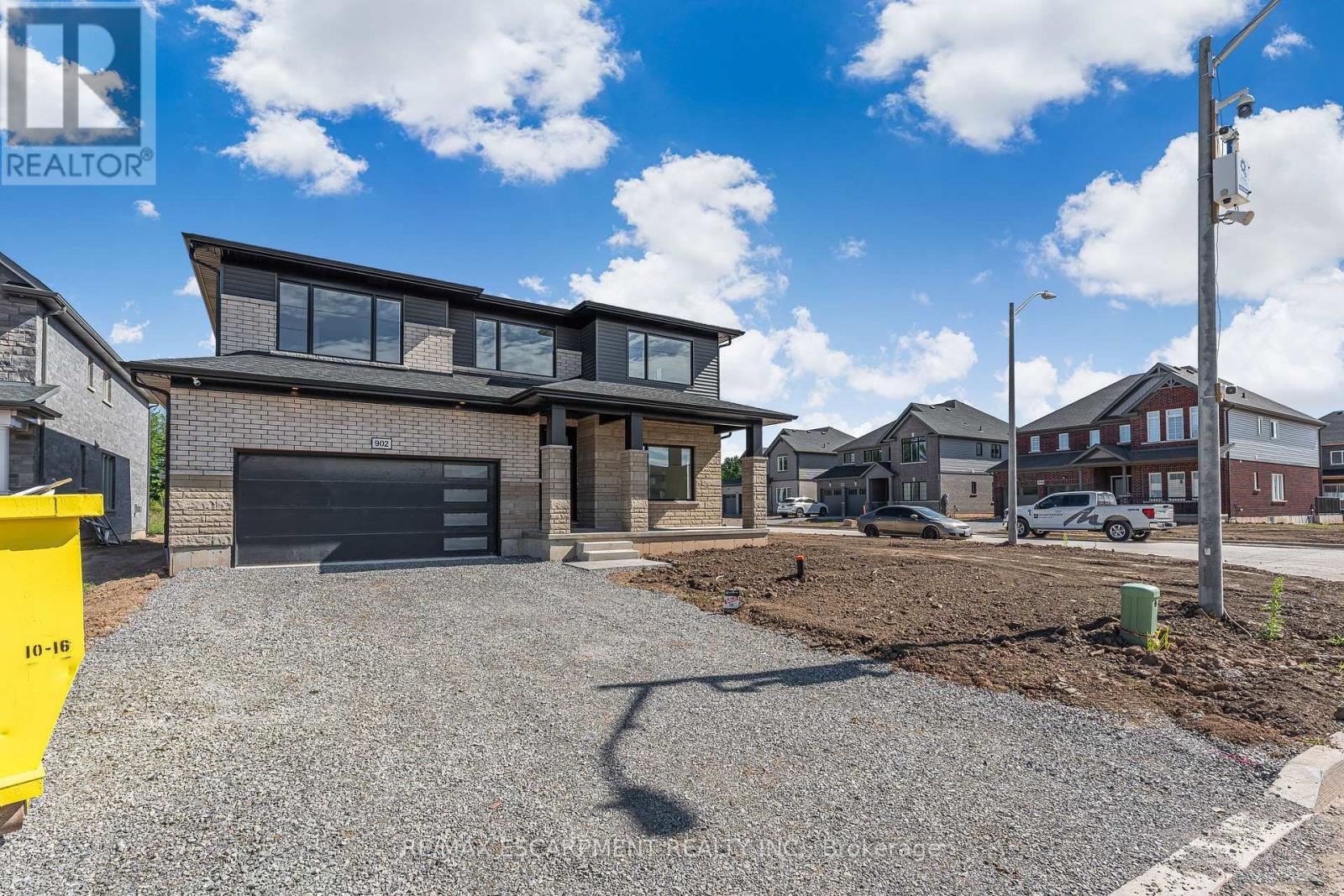 Photo 31 of 902 Rutherford Street, Fort Erie ON