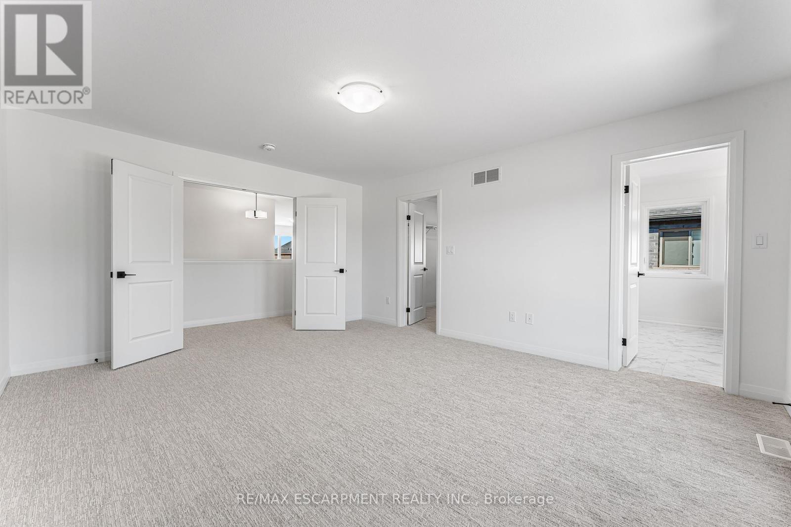 Photo 32 of 902 Rutherford Street, Fort Erie ON