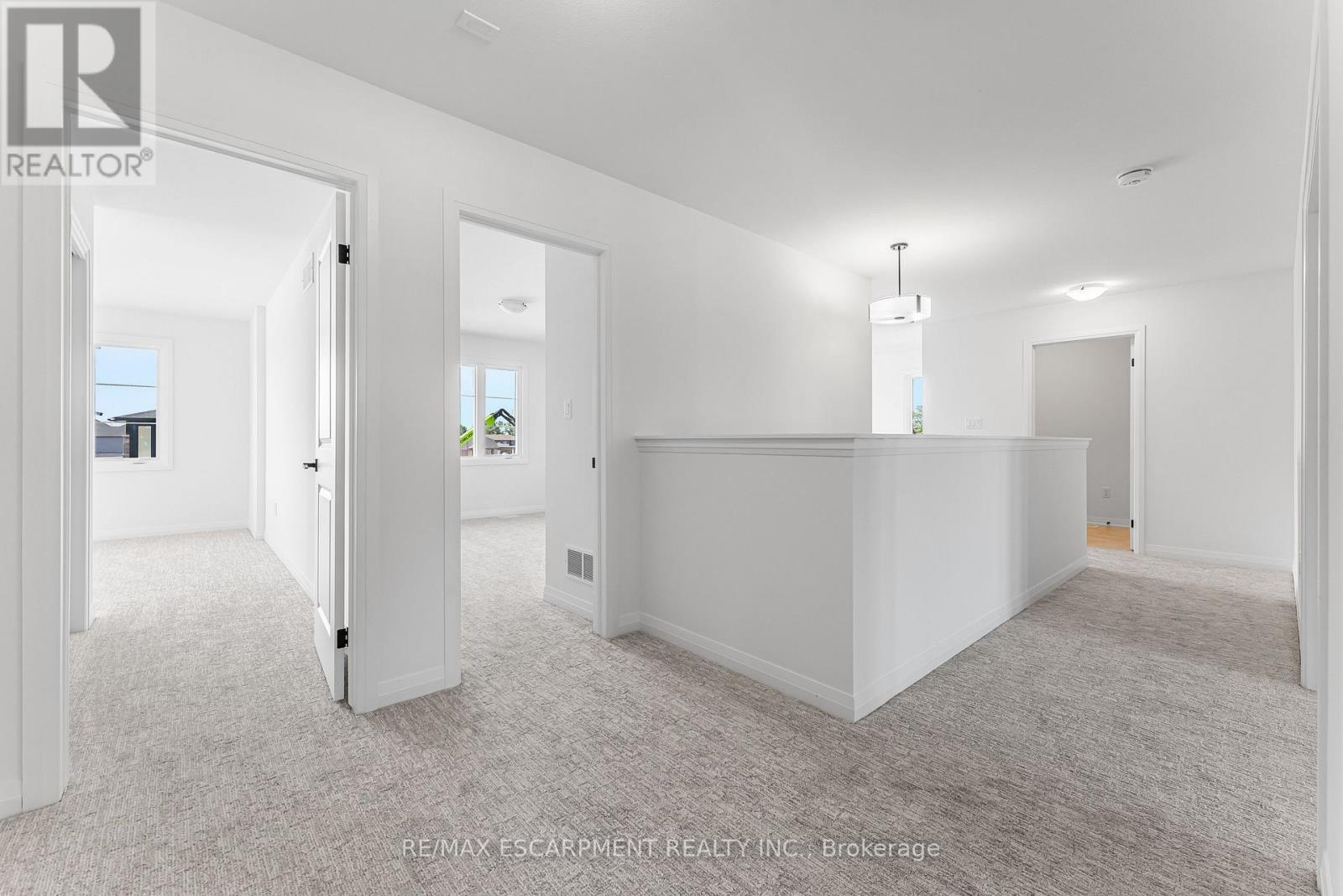 Photo 14 of 902 Rutherford Street, Fort Erie ON