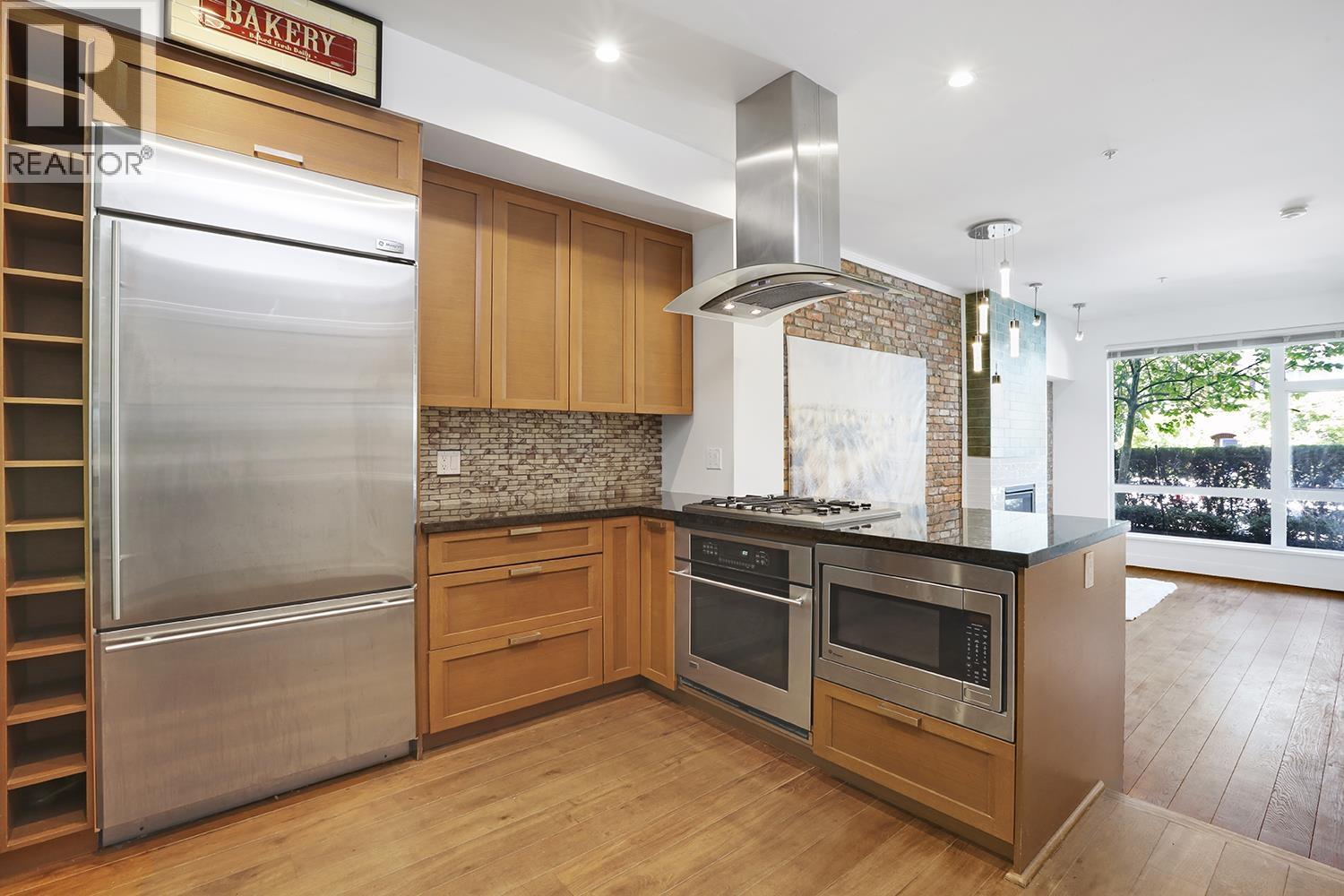 Photo 38 of 5 230 Salter Street, New Westminster BC