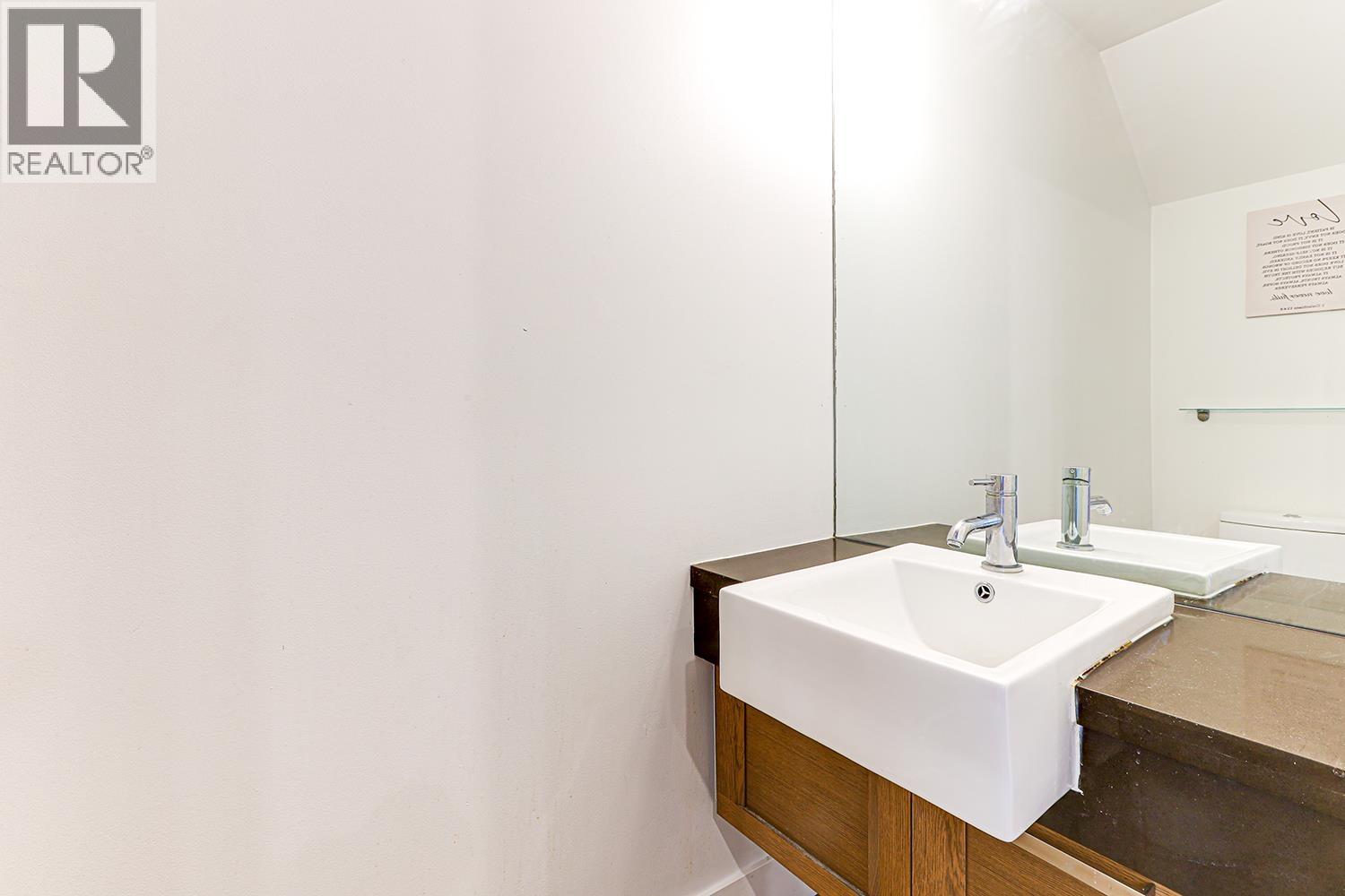 Photo 30 of 5 230 Salter Street, New Westminster BC