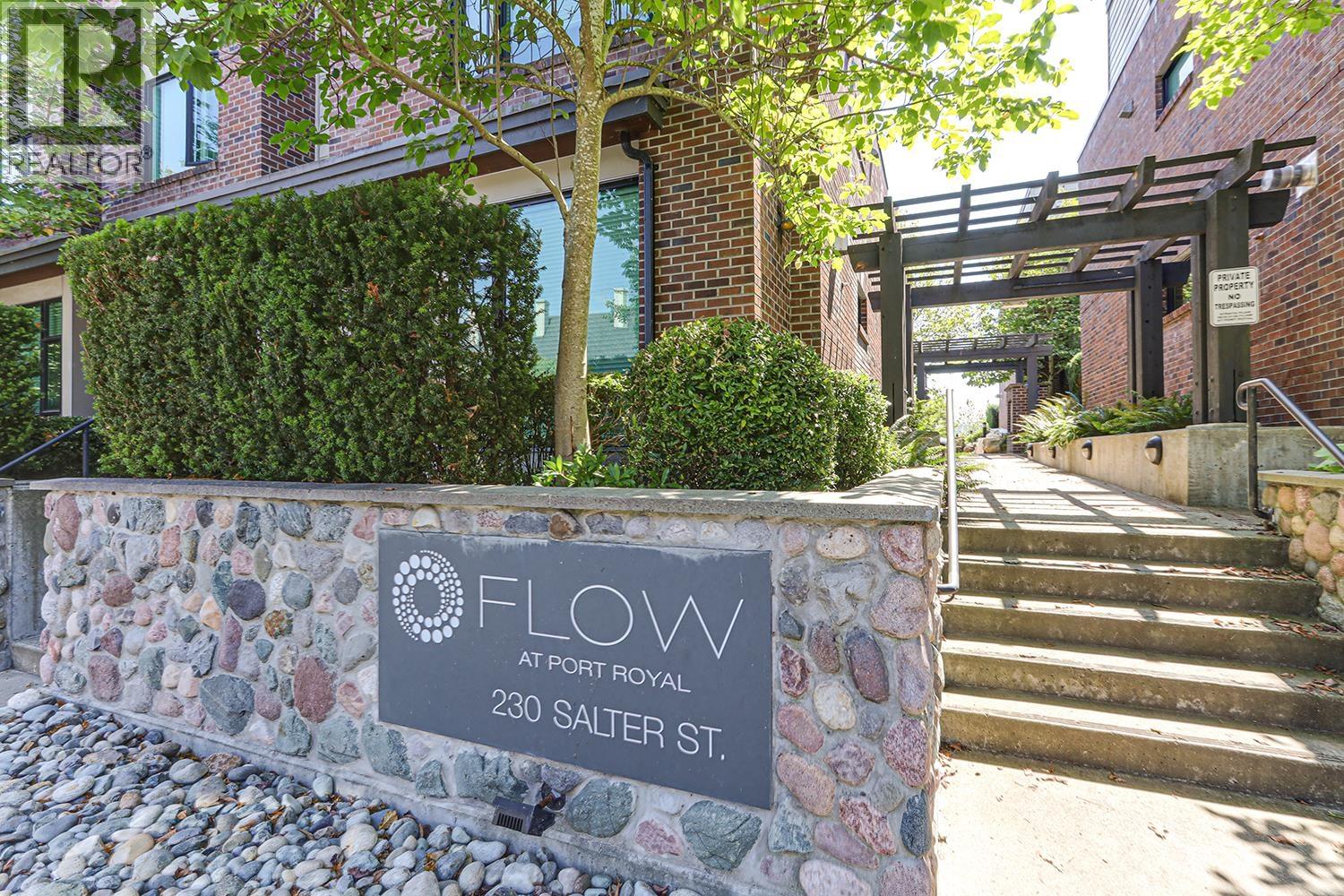 Photo 2 of 5 230 Salter Street, New Westminster BC